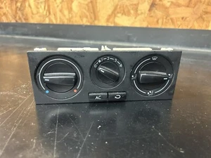 01-05 Volkswagen VW Passat climate control panel module heater control - w MAN - Picture 1 of 3
