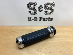 Genuine Performance Machine APEX LEFT GRIP Fits Harley-Davidson 0063-2043-CH - Picture 1 of 4