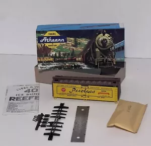 Athearn HO Peerless Beer Reefer Car La Crosse Breweries, Inc. NX 3060 NIB - CL - Picture 1 of 10