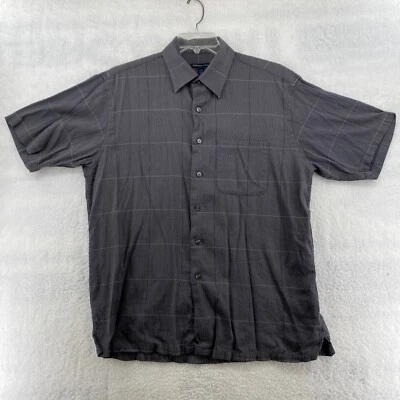 Van Heusen Men's L Short Sleeve Crepe Shirt Black w/ White Stripes Button Up - Image 1 of 4