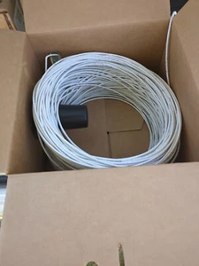 SUPERIOR ESSEX 77-240-4B Cat6 UTP-Kabel ca. 700 Fuß links *siehe Bilder Box #1 - Bild 1 von 3