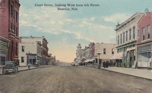 Beatrice, NE - Court Street mirando hacia el oeste desde 6th Street - Imagen 1 de 2