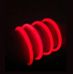 400 BRACCIALI ROSSI LUMINOSI FLUORESCENTI STARLIGHT BRACCIALETTI FLUO COLORATI - Afbeelding 1 van 2