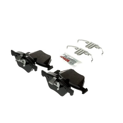 Pastillas de freno semimetálicas para BMW 525i Bosch 2004 con herrajes delanteros Foto 1 de 4