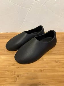 Yeezy YZY SLPRS SL-01 Size 8 Black Slippers Slides Ye Slip Ons - Picture 1 of 7
