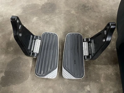 Оригинальная задняя пассажирская доска для пола Kawasaki Vulcan Nomad 1500 VN1500 96 97 99 00-04 - Изображение 1 из 4