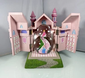 Disney Princess Swing Castello Rosa Aperto Globo di Neve Music Box "C'era una volta un sogno" - Foto 1 di 24
