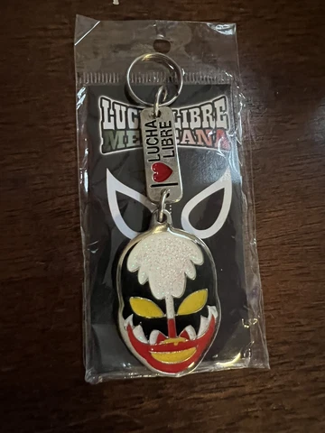 PAGANO KEY CHAIN LUCHA LIBRE WRESTLING CMLL NJPW WWE TRIPLE A Cover