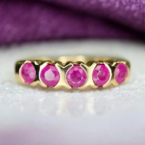 Vintage 9k Yellow Gold European Made Round Red Ruby Wedding Band Ring - Picture 1 of 8