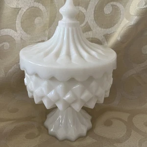 L E Smith Diamond White Carousal Candy Compote with Lid 6” x 4” - K - Picture 1 of 11