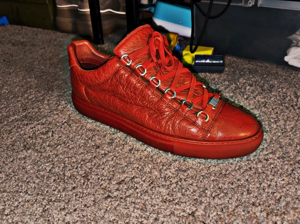 ZAPATILLAS DEPORTIVAS BALENCIAGA ARENA BAJAS ROJAS UE 42 Cuero Talla 9 Foto 1 de 1