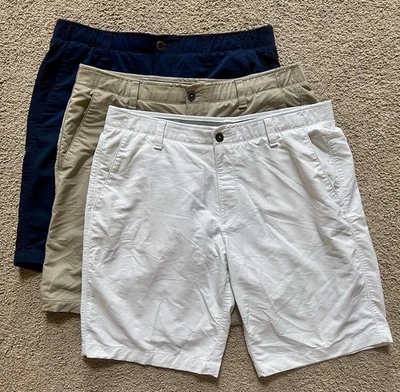 LOTE de 3 Pantalones Cortos de Golf HeatGear Azul Marino/Bronceado/Blanco Para Hombre Talla 40 Foto 1 de 4