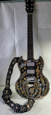 Guitarra Steampunk Embellecida Papel Jamz Funciona Artesanal ÚNICA EN SU CLASE Envío Gratis Foto 1 de 4