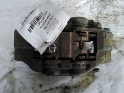 Chevrolet Colorado 19 pasajero pinza delantera derecha Foto 1 de 4