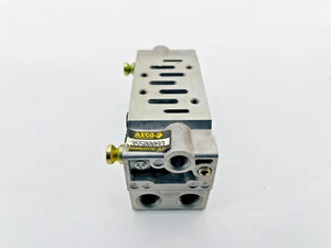 New Asco 35500093 Pneumatic Spool Valve 1/4NPT - Picture 1 of 6