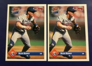 1993 Donruss # 275 SEAN BERRY RATED ROOKIE Lot 2 Montreal Expos Baseball Cards - Picture 1 of 2