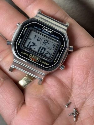 Casio G-Shock DW-5600C-1 Japón A de colección Foto 1 de 4