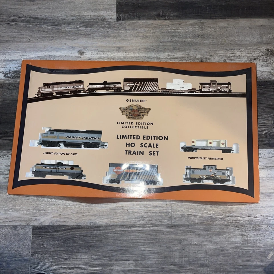 JUEGO TREN HARLEY-DAVIDSON EDICIÓN LIMITADA ESCALA HO SILVER EAGLE SOLO HECHO 7500 Foto 1 de 3