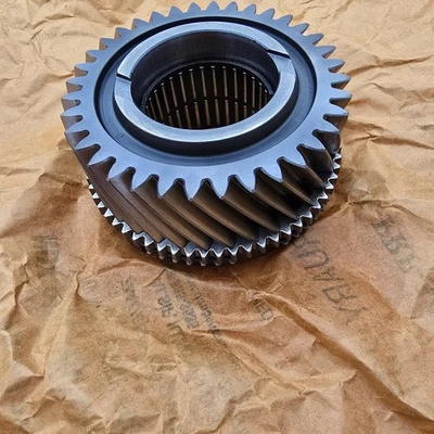 Toyota Supra MKIV cuarta marcha OEM Getrag V160 manual de 6 velocidades 33035-0W010  Foto 1 de 4