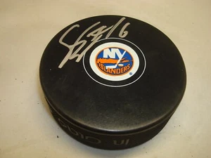 Disco de hockey firmado por Steve Bernier de los New York Islanders autografiado 1A - Imagen 1 de 2