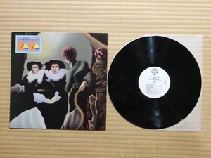 Alice Cooper – DaDa Warner Bros. – 9 23969-1 US 1983 NM - Picture 1 of 5