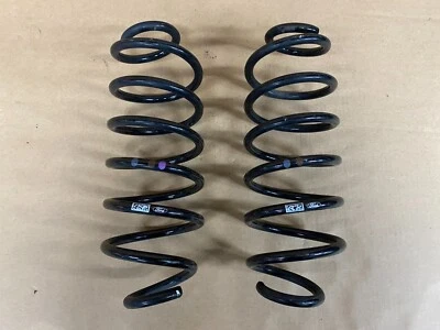 PAR DE MOLAS HELICOIDAIS TRASEIRAS FORD FOCUS DRIVER O/S/R + PASSAGEIRO N/S/R 2018-2024 C1672 - Imagem 1 de 4