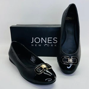 Jones New York Ambalee Ballet Flat Size 8.5M Black Logo Embellished Slip-On - Picture 1 of 13