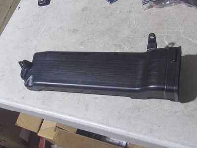 Freightliner Cascadia P/N 22-73664-000 2018-2024 - Conducto de suelo de calefacción OEM Foto 1 de 4