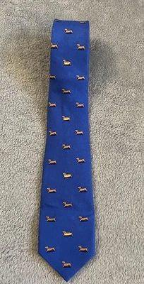 Corbata estampada Vineyard Vines para niños Hot Dog nueva con etiquetas precio de venta sugerido por el fabricante 49,50 USD (X1) Foto 1 de 4