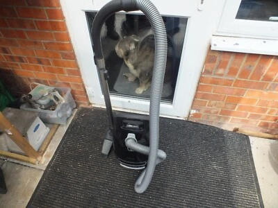 MIELE SGDC1 CAT&DOG POWERLINE ETREME COMPLETE C3 CANISTER VACUUM CLEANER 1600 - Image 1 of 4