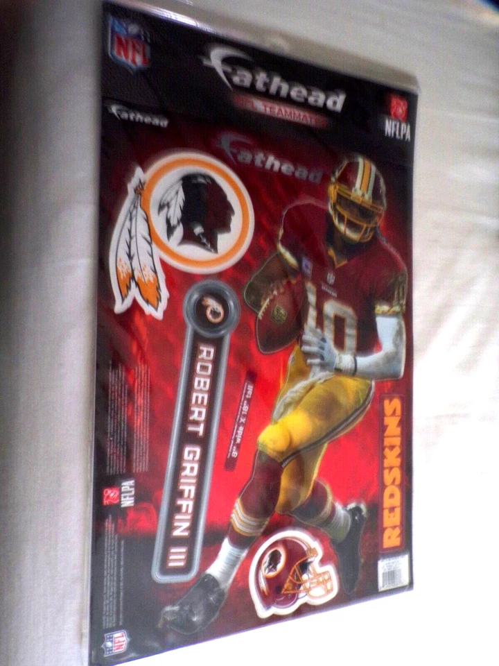 Calcomanía 2013 8 x 18 de los Washington Redskins Robert Griffin III Fathead compañeros de equipo de la NFL Foto 1 de 4