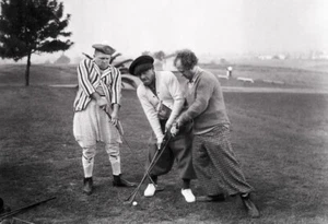 3 Stooges Poster - Larry, Moe, Curly, Playing Golf, Three Stooges - Art Print - Picture 1 of 5