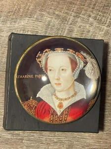 Catherine Parr Paperweight - by Nigel Pain - Picture 1 of 8