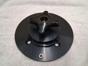 Vinten Mitchell Flat Base adapter - Picture 1 of 4