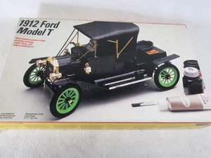 Vintage Testors 1912 Ford Model T car 1/16th plastic model kit - Picture 1 of 12