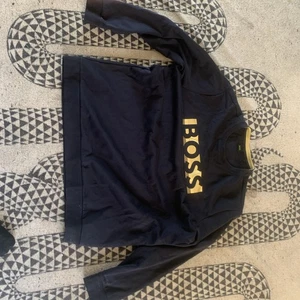 Hugo Boss Jumper 5xl 30” P2P   - Picture 1 of 1