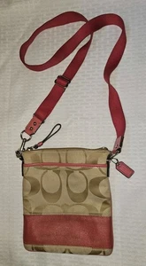 Coach Signature rosa Kuriertasche Canvas leicht Reißverschluss Crossbody Swingpack - Bild 1 von 10