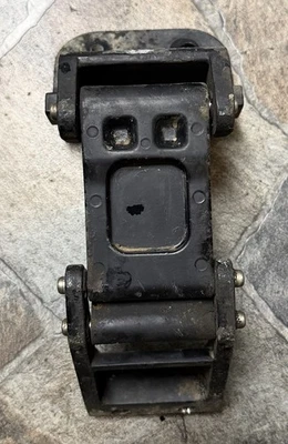 07 - 17 Navigator Expedition Rear LEFT Side Running Board Bracket Hinge OEM - Image 1 of 4