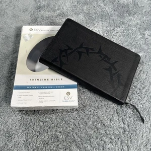 Biblia ESV Thinline (TruTone, Carbón, Diseño Corona) con Caja Excelente Estado - Imagen 1 de 15