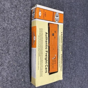Con-Cor HO Scale PFE 57' Mechanical Reefer Kit #456511 Orange Used (CC101625-07) - Picture 1 of 16