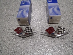 62-66 C1 C2 Corvette Front Fender Cross Flag Emblem-- GM #3872930--NOS--NCRS! - Picture 1 of 10