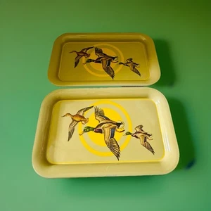 2 VTG Metal Serving Trays With 3 Flying Mallard Ducks Yellow Bullseye 14x9x1” - Picture 1 of 11