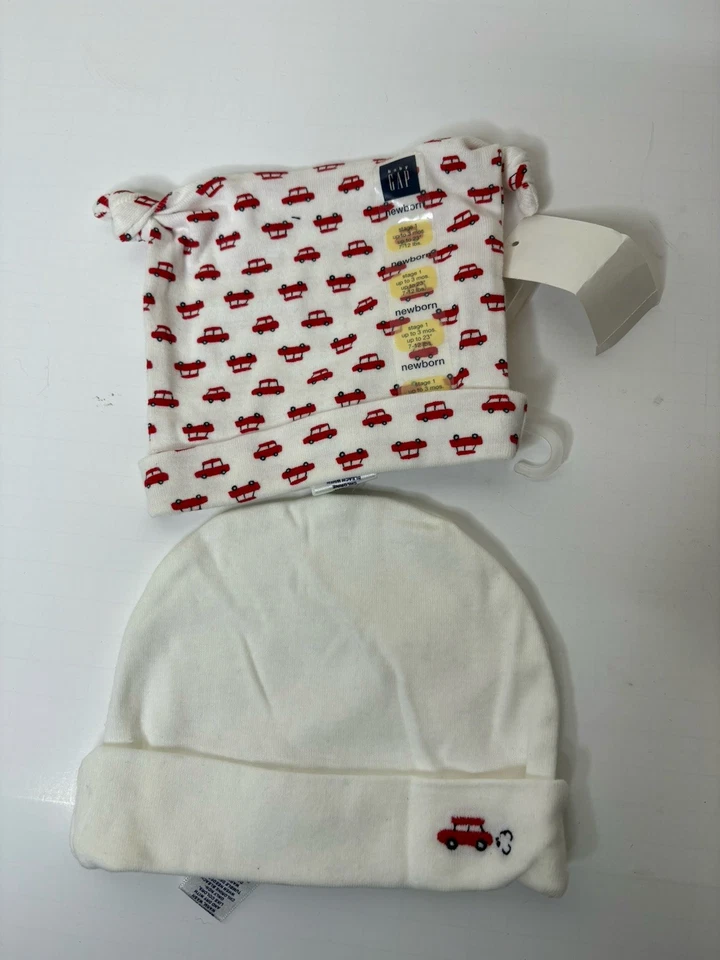 Boné gorro vintage bebê GAP chapéus gravata nó tamanho recém-nascido 0-3 meses vermelho CARROS NOVO - Imagem 1 de 4