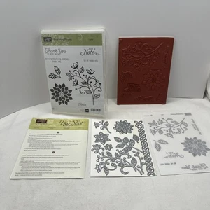 Stampin Up Frasi Fiorite 1 di 2 Set di Timbri e Fustelle Flourish Thinlits Lotto - Foto 1 di 11