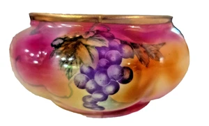 Porcelain Hand Painted Bowl Grapes Vines Gold Trim Raised Bottom Rim with Star - Picture 1 of 12