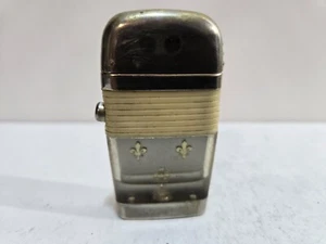 Encendedor vintage Scripto Vu FLEUR DE LIS 7203/29 en funcionamiento - Imagen 1 de 9