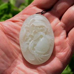 Natürlicher weißer Nephrit Jade Krabbe Anhänger/Halskette Schnitzerei, mit Zertifikat - Bild 1 von 5