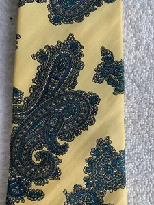 Vintage Harve Benard Necktie Silk Paisley Yellow Blue Tan 3.25 X 57 Classic - Picture 1 of 5