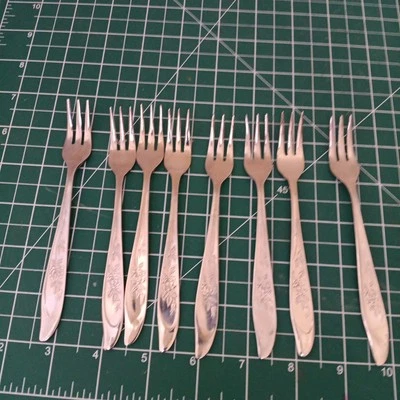 Cubiertos de acero inoxidable Silhouette SST1 Japón postre mariscos tenedores 8 piezas Foto 1 de 4