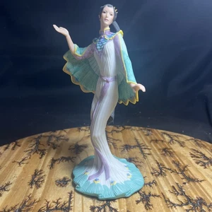 HERMOSA FIGURA LENOX PRINCESAS LEGENDARIAS "DONCELLA DEL PAVO REAL"  - Imagen 1 de 7